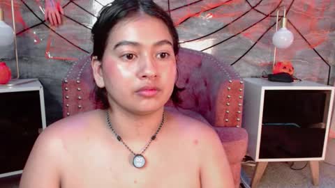 lilithcb_ online show from October 27, 1:23 am