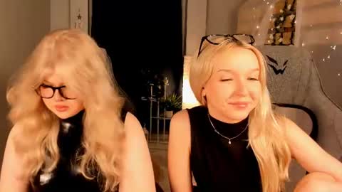 LilithNelson online show from June 27, 12:22 pm