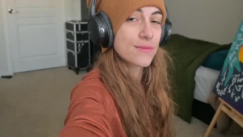 Snapshot of lilithoftrees chatting on December 13, 4:49 pm L online show from December 13, 4:49 pm