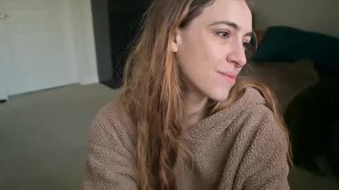 Snapshot of lilithoftrees chatting on February 9, 2:40 pm L online show from February 9, 2:40 pm