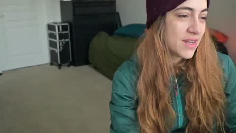 Snapshot of lilithoftrees chatting on January 3, 3:01 pm L online show from January 3, 3:01 pm