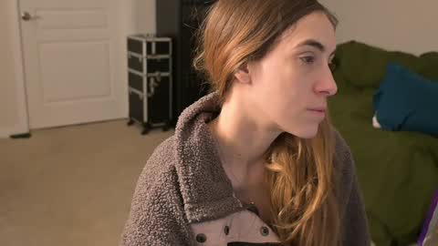 Snapshot of lilithoftrees chatting on December 21, 12:16 pm L online show from December 21, 12:16 pm