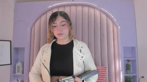 Lilith  online show from December 16, 11:38 am