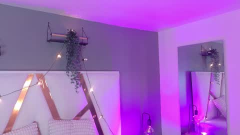 L I L I T H  online show from November 18, 11:55 am