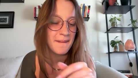 Jay  please help me reach 50 thumbs up online show from April 16, 5:56 pm