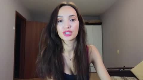 Snapshot of lillian_clark7 chatting on October 18, 12:19 pm Lillian online show from October 18, 12:19 pm