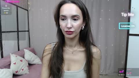 Snapshot of lillian_clark7 chatting on February 4, 6:36 am Lillian online show from February 4, 6:36 am