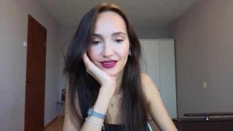 Snapshot of lillian_clark7 chatting on September 27, 11:17 am Lillian online show from September 27, 11:17 am
