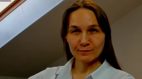 Snapshot of lillian_white1 chatting on February 13, 7:56 am lillian_white1 online show from February 13, 7:56 am