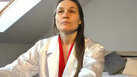 Snapshot of lillian_white1 chatting on February 15, 8:00 am lillian_white1 online show from February 15, 8:00 am