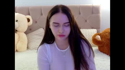 Snapshot of lilliana_moon chatting on September 20, 9:29 am lilliana_moon online show from September 20, 9:29 am