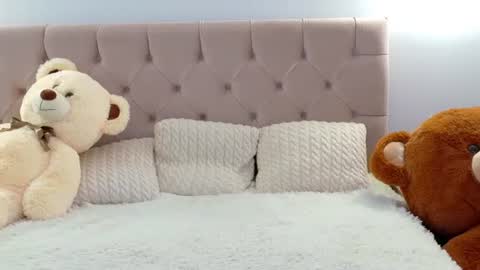 Snapshot of lilliana_moon chatting on October 9, 8:40 am lilliana_moon online show from October 9, 8:40 am