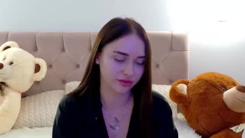 Snapshot of lilliana_moon chatting on October 5, 9:14 am lilliana_moon online show from October 5, 9:14 am