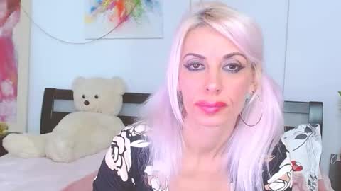 Lara online show from October 20, 6:27 am