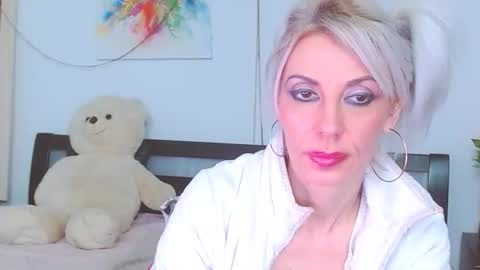 Lara online show from February 12, 4:47 am