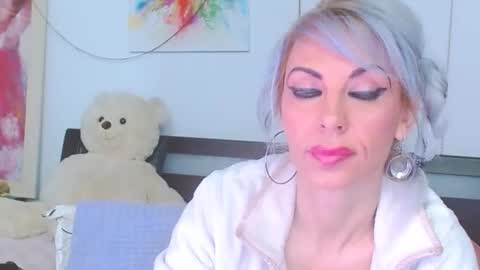 Lara online show from March 11, 10:23 pm