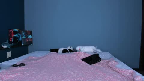 lillie_berry online show from June 9, 4:23 am