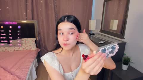 Celina Lillie online show from March 5, 8:10 am