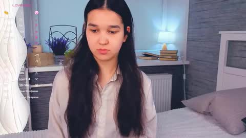 Celina Lillie online show from March 18, 10:42 am