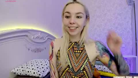 LilliMoore online show from February 12, 11:51 pm