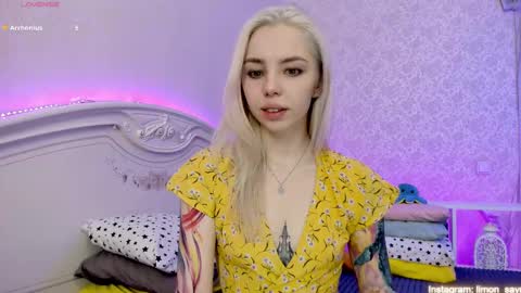 LilliMoore online show from February 15, 12:26 am