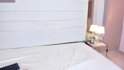 Lizeth follow me in my igimlilycute 3 online show from February 10, 4:04 am