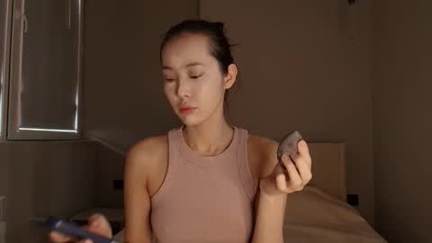 lilly online show from February 24, 5:06 am