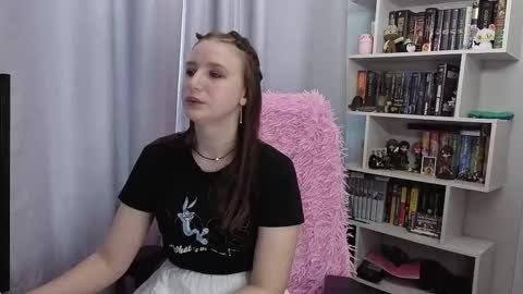 Snapshot of lillyfan_x chatting on September 28, 5:14 am LillyFan X online show from September 28, 5:14 am
