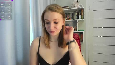Snapshot of lillyfan_x chatting on February 23, 3:50 am LillyFan X online show from February 23, 3:50 am