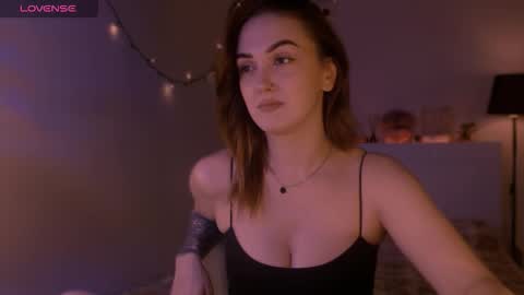 Snapshot of lillyfarey chatting on October 2, 7:41 pm LillyFarey online show from October 2, 7:41 pm