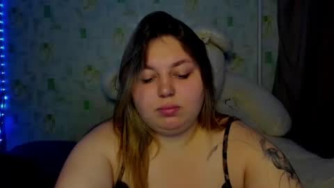 lillyhaigh online show from June 19, 12:04 am