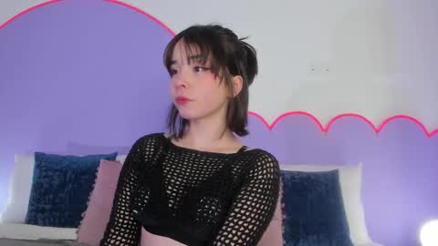 Lilou online show from March 6, 1:24 pm