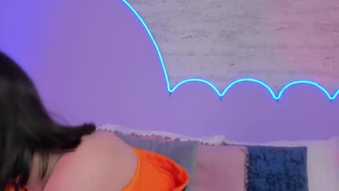 Lilou online show from September 29, 8:03 pm