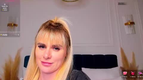 Lilu online show from February 3, 2:11 pm