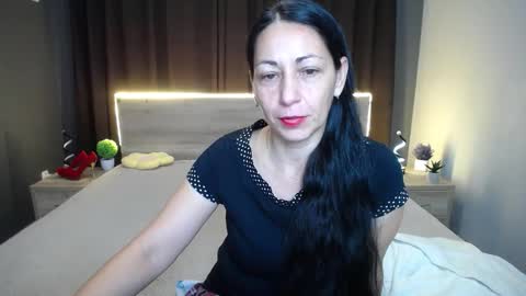 lilugrants online show from October 8, 6:12 pm