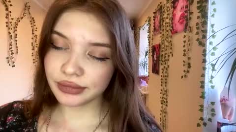 Lily online show from March 22, 11:49 am