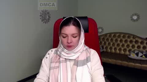 Snapshot of lily_flower7_ chatting on March 10, 3:45 am Lily online show from March 10, 3:45 am