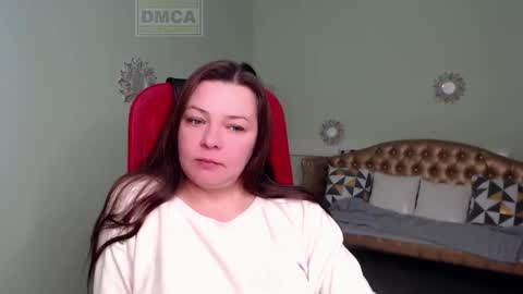 Snapshot of lily_flower7_ chatting on February 10, 7:58 am Lily online show from February 10, 7:58 am