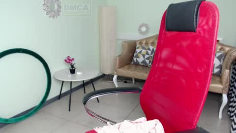 Snapshot of lily_flower7_ chatting on January 10, 1:52 pm Lily online show from January 10, 1:52 pm