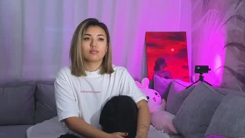 Lily online show from January 19, 5:05 am