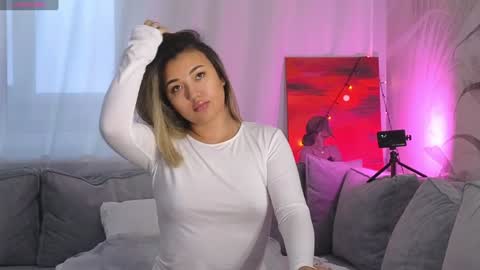 Lily online show from January 14, 6:56 am