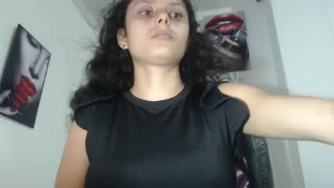 Snapshot of lily_jone chatting on October 2, 7:52 pm LILY online show from October 2, 7:52 pm
