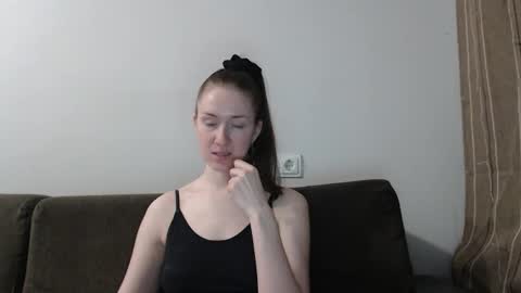 lily_love_x online show from March 8, 2:04 am