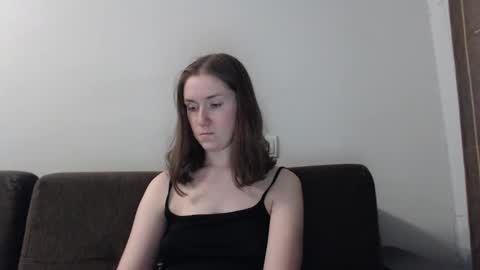 Snapshot of lily_love_x chatting on September 17, 10:41 pm lily_love_x online show from September 17, 10:41 pm