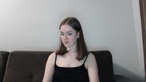 Snapshot of lily_love_x chatting on October 13, 11:18 pm lily_love_x online show from October 13, 11:18 pm