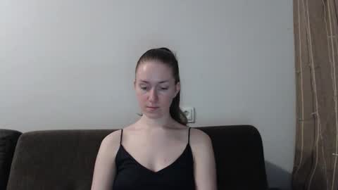 lily_love_x online show from March 13, 5:20 am
