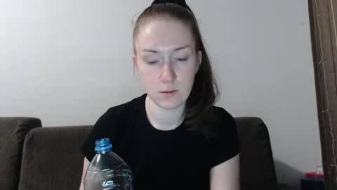 lily_love_x online show from April 3, 12:30 am