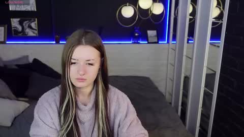 Lily online show from February 27, 8:06 am