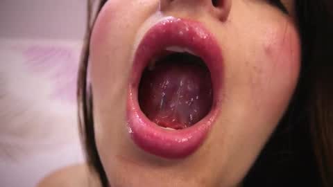 Lily Lauren online show from September 30, 1:50 pm