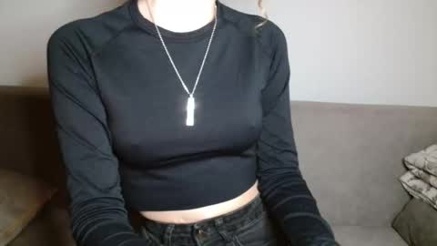 small lily online show from March 30, 5:01 pm